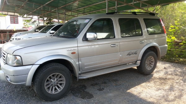 FORD - EVEREST - limited 2.5 AT 4WD