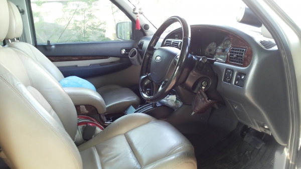 FORD - EVEREST - limited 2.5 AT 4WD