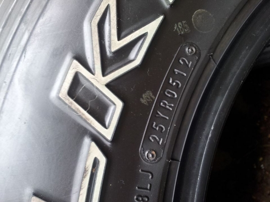 ขายยางFALKEN 265/70/16  ปี 12 (3 เส้น)