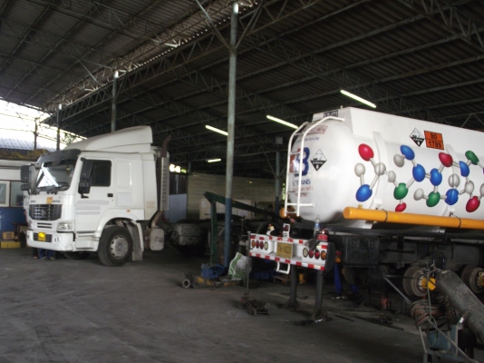 ขายรถSINOTRUK สภาพเหมือนใหม่ พร้อมอะไหล่และศูนย์บริการ