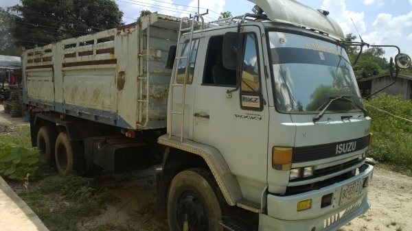 10ล้อ240นางฟ้าแท้ๆISUZU FXZ23NFP R ห้างแท้ เครื่องเดิมเกียร์เดิม.พร้อมใช้..