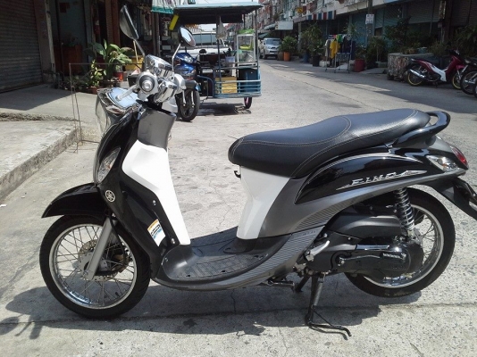 fino ปี 56 สีดำ หัวฉีด กุญแจรีโมท วิ่ง 3,000 กม.รถหลุดจำนำ เอกสารครบทั้งบัตรประชาชน สำเนาหน้าเล่ม เครื่องเยี่ยม แน่นๆเงียบกริบ