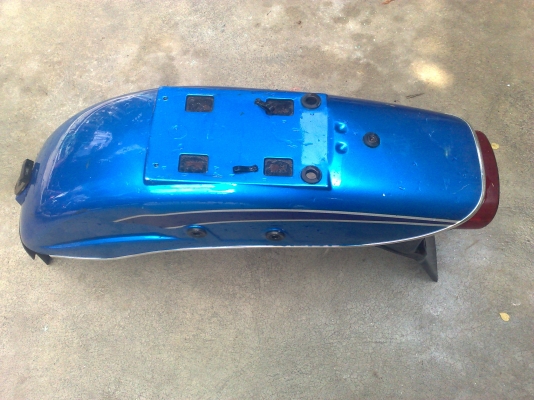 ขาย บังโคนหลัง พร้อมไฟทาย.ของแท้ติดรถ.Kawasaki Boss..ราคา1000..สนใจติดต่อ เอนก...0819229784