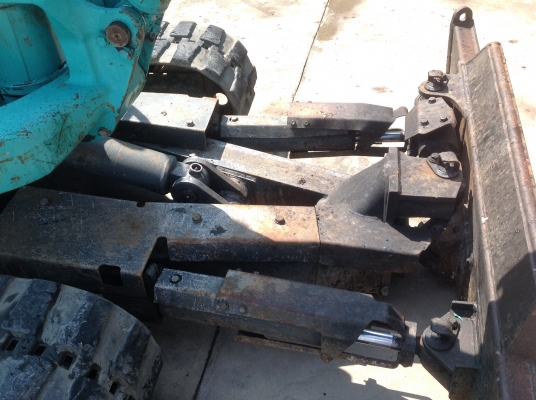 ขายรถแบคโฮ KOMATSU PC35R-8 แทร็กยาง มือสองญี่ปุ่น