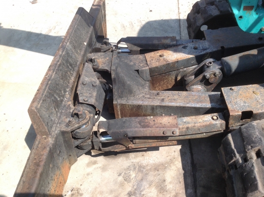 ขายรถแบคโฮ KOMATSU PC35R-8 แทร็กยาง มือสองญี่ปุ่น