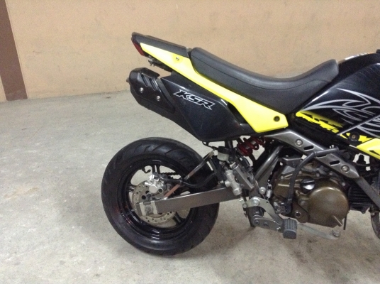 ขาย!!! KSR ตัวใหม่ ล้อแม็ก ปี54 รถเครื่องดีคับ ทะเบียนครบ ภาษีไม่หมด