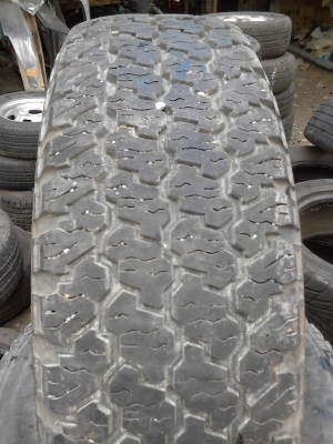 235/70R15 DUNLOP GRAND TREK  มีชุด 4 เส้น TEL.081-427-3941