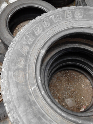 235/70R15 DUNLOP GRAND TREK  มีชุด 4 เส้น TEL.081-427-3941