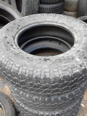 235/70R15 DUNLOP GRAND TREK  มีชุด 4 เส้น TEL.081-427-3941