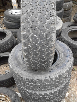 235/70R15 DUNLOP GRAND TREK  มีชุด 4 เส้น TEL.081-427-3941