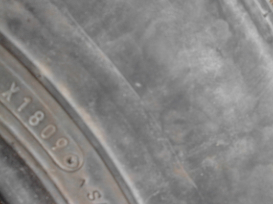 235/70R15 DUNLOP GRAND TREK  มีชุด 4 เส้น TEL.081-427-3941