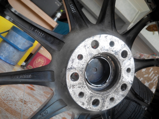 ce28n 18/5/114กว้าง8" งานของ k speedสีแบล็กโครมสวยๆ ไม่มีตำนิ พร้อมยาง235-50-18 ปี13ปลายปีสภาพยาง97\% ขาย16900 ดูของได้ที่คลอง2 คลองหลวง ซ.บงกช11 สภาพแบบนี้ต้องมาเอาครัฟ แยกก็ขายครัฟ หลังไมค์ https://www.facebook.com/profile.php?id=100006231031308