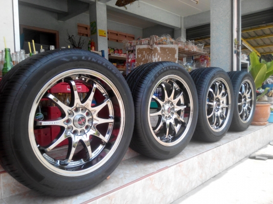 ce28n 18/5/114กว้าง8" งานของ k speedสีแบล็กโครมสวยๆ ไม่มีตำนิ พร้อมยาง235-50-18 ปี13ปลายปีสภาพยาง97\% ขาย16900 ดูของได้ที่คลอง2 คลองหลวง ซ.บงกช11 สภาพแบบนี้ต้องมาเอาครัฟ แยกก็ขายครัฟ หลังไมค์ https://www.facebook.com/profile.php?id=100006231031308