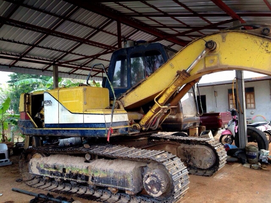 **660,000 บ.ต่อรอง**ขายแบคโฮ KOBELCO MARK3 SK100 เครื่องเดิมปั้มเดิม แน่นดี แรง กล่องมี หน้าจอมี แอร์มี เอวดีไม่แตกไม่ร้าว แน่นดี บูมอาร์มดี มีปะนิดนึง ช่วงล่าง เฟรมดี โซ่ดี สป็อคเก็ตดี ใบแทร็กดี สภาพโดยรวม 70\% รถทำงานได้ปกติ ไม่โหลด สีสันดี บอดี้สวย พร้อ **660,000 บ.ต่อรอง**ขายแบคโฮ KOBELCO MARK3 SK100 เครื่องเดิมปั้มเดิม แน่นดี แรง กล่องมี หน้าจอมี แอร์มี เอวดีไม่แตกไม่ร้าว แน่นดี บูมอาร์มดี มีปะนิดนึง ช่วงล่าง เฟรมดี โซ่ดี สป็อคเก็ตดี ใบแทร็กดี สภาพโดยรวม 70\% รถทำงานได้ปกติ ไม่โหลด สีสันดี บอดี้สวย พร้อ