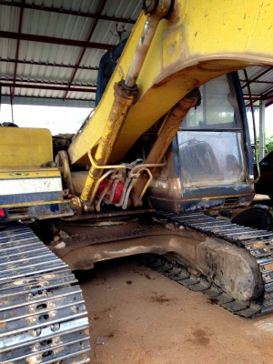 **660,000 บ.ต่อรอง**ขายแบคโฮ KOBELCO MARK3 SK100 เครื่องเดิมปั้มเดิม แน่นดี แรง กล่องมี หน้าจอมี แอร์มี เอวดีไม่แตกไม่ร้าว แน่นดี บูมอาร์มดี มีปะนิดนึง ช่วงล่าง เฟรมดี โซ่ดี สป็อคเก็ตดี ใบแทร็กดี สภาพโดยรวม 70\% รถทำงานได้ปกติ ไม่โหลด สีสันดี บอดี้สวย พร้อ **660,000 บ.ต่อรอง**ขายแบคโฮ KOBELCO MARK3 SK100 เครื่องเดิมปั้มเดิม แน่นดี แรง กล่องมี หน้าจอมี แอร์มี เอวดีไม่แตกไม่ร้าว แน่นดี บูมอาร์มดี มีปะนิดนึง ช่วงล่าง เฟรมดี โซ่ดี สป็อคเก็ตดี ใบแทร็กดี สภาพโดยรวม 70\% รถทำงานได้ปกติ ไม่โหลด สีสันดี บอดี้สวย พร้อ