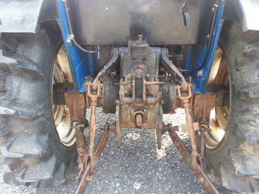 แทรกเตอร์แชมป์ YTO 454  4 WD 2 เพลา สภาพดี เดิมๆ ตัวเปล่า..ทำงาน 435 ชั่วโมง