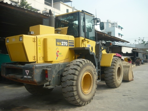 รถตักล้อยาง สภาพดี Komatsu WA270-5 เพิ่งเหยียบถึงไทย สภาพเอี่ยม ชม.ต่ำ