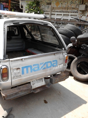 MAZDA FAMILY เครื่องเบนซิน เกียร์ธรรมดา หลังคาแครี่บอย TEL.081-427-3941