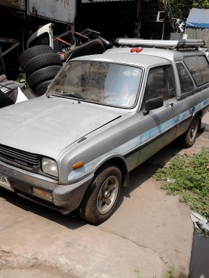 MAZDA FAMILY เครื่องเบนซิน เกียร์ธรรมดา หลังคาแครี่บอย TEL.081-427-3941