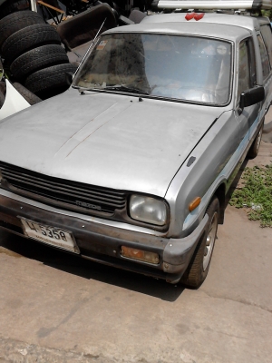 MAZDA FAMILY เครื่องเบนซิน เกียร์ธรรมดา หลังคาแครี่บอย TEL.081-427-3941