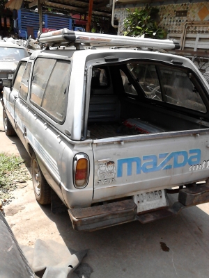 MAZDA FAMILY เครื่องเบนซิน เกียร์ธรรมดา หลังคาแครี่บอย TEL.081-427-3941