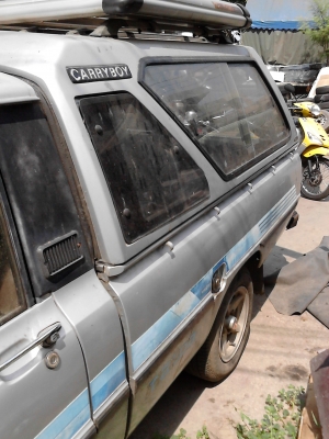 MAZDA FAMILY เครื่องเบนซิน เกียร์ธรรมดา หลังคาแครี่บอย TEL.081-427-3941