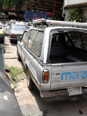 MAZDA FAMILY เครื่องเบนซิน เกียร์ธรรมดา หลังคาแครี่บอย TEL.081-427-3941