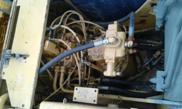 ขายรถแม็คโคร  sk  045   n 2     บูมยาว  *  ลูมสั้น