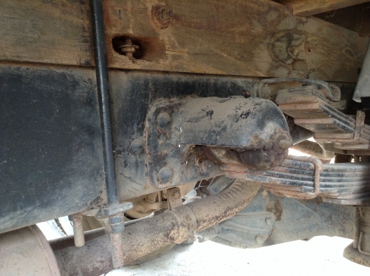 ขาย 6 ล้อ ISUZU KS เครื่อง 4BE1 ฝาดำ 110 แรงม้า คัสซีสวยเดิมตลอดเส้น มีหลังคาพร้อมเบาะโดยสาร เอกสารทะเบียนเต็มพร้อมโอน