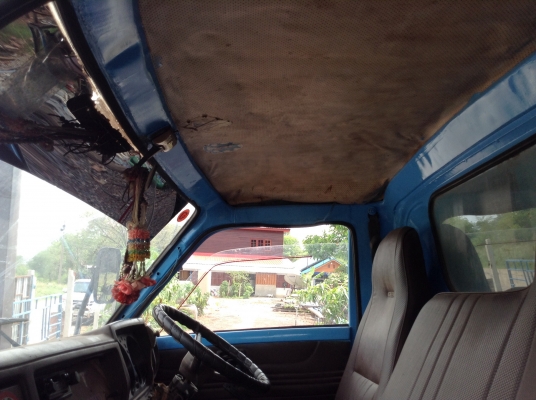 ขาย 6 ล้อ ISUZU KS เครื่อง 4BE1 ฝาดำ 110 แรงม้า คัสซีสวยเดิมตลอดเส้น มีหลังคาพร้อมเบาะโดยสาร เอกสารทะเบียนเต็มพร้อมโอน