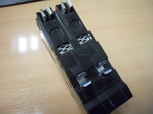 เมนเบรกเกอร์ ป้องกันไฟดูด ไฟรั่ว ไฟเกิน ไฟช๊อต