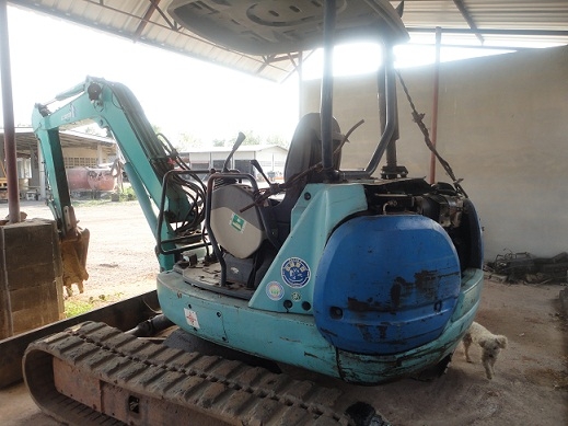 ขาย KOMUTSU PC40 พร้อมใช้งาน ราคาถูก