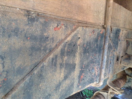 ขาย 10 ล้อ เพลาเดียว ISUZU JCM เครื่อง 6BD1 165 แรงม้า คัสซีสวยจัดไม่มีบวม กระบะสวยเดิม หัวเก๋งเก็บสีนิดหน่อยสวยเลย ทะเบียน  ม.79 ราคาต่อรองได้อีกครับ