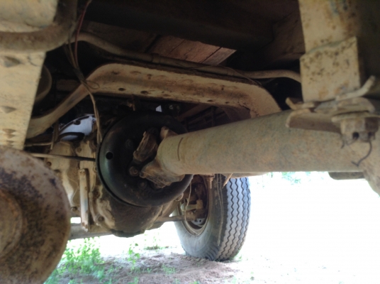 ขาย 10 ล้อ เพลาเดียว ISUZU JCM เครื่อง 6BD1 165 แรงม้า คัสซีสวยจัดไม่มีบวม กระบะสวยเดิม หัวเก๋งเก็บสีนิดหน่อยสวยเลย ทะเบียน  ม.79 ราคาต่อรองได้อีกครับ