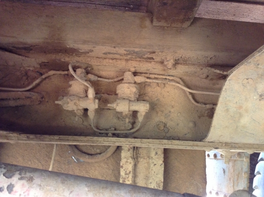 ขาย 10 ล้อ เพลาเดียว ISUZU JCM เครื่อง 6BD1 165 แรงม้า คัสซีสวยจัดไม่มีบวม กระบะสวยเดิม หัวเก๋งเก็บสีนิดหน่อยสวยเลย ทะเบียน  ม.79 ราคาต่อรองได้อีกครับ