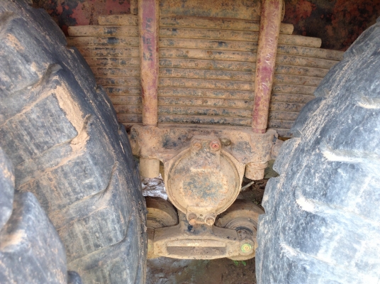 ขาย 10 ล้อ เพลาเดียว ISUZU JCM เครื่อง 6BD1 165 แรงม้า คัสซีสวยจัดไม่มีบวม กระบะสวยเดิม หัวเก๋งเก็บสีนิดหน่อยสวยเลย ทะเบียน  ม.79 ราคาต่อรองได้อีกครับ