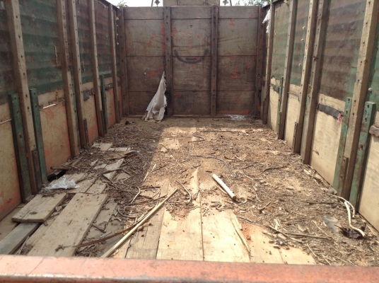 ขาย 10 ล้อ เพลาเดียว ISUZU JCM เครื่อง 6BD1 165 แรงม้า คัสซีสวยจัดไม่มีบวม กระบะสวยเดิม หัวเก๋งเก็บสีนิดหน่อยสวยเลย ทะเบียน  ม.79 ราคาต่อรองได้อีกครับ