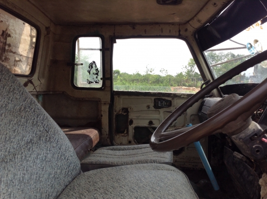 ขาย 10 ล้อ เพลาเดียว ISUZU JCM เครื่อง 6BD1 165 แรงม้า คัสซีสวยจัดไม่มีบวม กระบะสวยเดิม หัวเก๋งเก็บสีนิดหน่อยสวยเลย ทะเบียน  ม.79 ราคาต่อรองได้อีกครับ