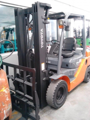 ขายถูก  8FD25 เสา 4.7 เมตร  ติดฮิ้งฟอร์ค  595,000 บาท   ติดต่อ คุณเบียร์ 094-4895646  087-8238885