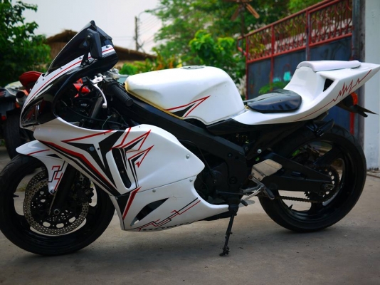 ขาย Cbr400 พร้อมทะเบียนแท้ แฟริ่ง Rc212 พร้อมท่อสูตร เครื่องสดเลย ขาย Cbr400 พร้อมทะเบียนแท้ แฟริ่ง Rc212 พร้อมท่อสูตร เครื่องสดเลย