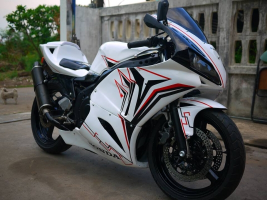 ขาย Cbr400 พร้อมทะเบียนแท้ แฟริ่ง Rc212 พร้อมท่อสูตร เครื่องสดเลย ขาย Cbr400 พร้อมทะเบียนแท้ แฟริ่ง Rc212 พร้อมท่อสูตร เครื่องสดเลย