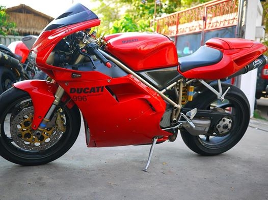 ขาย Ducati 996 พร้อมทะเบียนแท้ๆ996ตรงรุ่นและของแต่อีกหลายรายการ