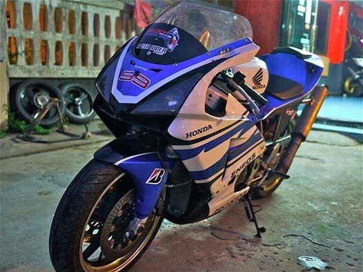 ขาย Nc30 พร้อมทะเบียนแท้ แฟริ่ง Rc211 ท่อสูตร ขาย Nc30 พร้อมทะเบียนแท้ แฟริ่ง Rc211 ท่อสูตร