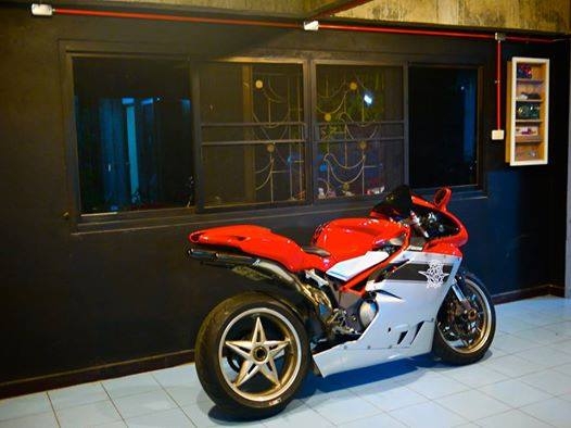 ขายรถเทพๆหายากแรงม้าเยอะๆ Mv Agusta f4