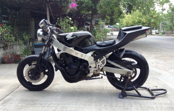 ด่วนๆ GSX400 ทะเบียนเล่มเขียว