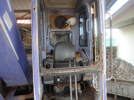 ขาย KOMUTSU 75UU-2