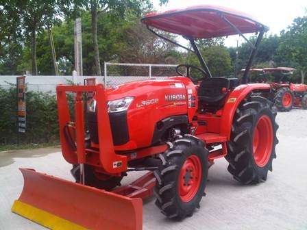 ขายรถไถ Kubota L 3608 (4WD) รถไร่ 100\%พร้อมดันหน้าช้าง