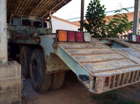 รถอีซูซุ 10 ล้อ ท้ายลาด 210 แรงม้า.  สนใจติดต่อ 081 - 6079515