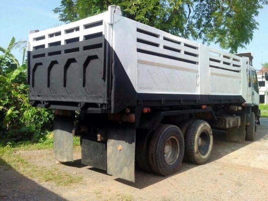 รถอีซูซุ 10 ล้อดั้ม 270 แรงม้า. ปี 40 ( ตัวแรก ) สนใจติดต่อ 081 - 6079515 รถอีซูซุ 10 ล้อดั้ม 270 แรงม้า. ปี 40 ( ตัวแรก ) สนใจติดต่อ 081 - 6079515