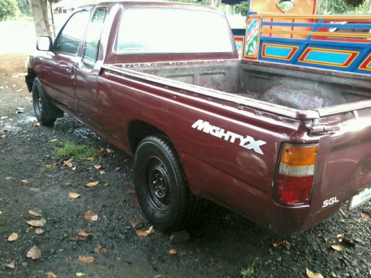 ***ขายแล้วครับขอบคุณ Truck2hand ขายกระบะแค็ปสภาพดี ราคาเบาๆ TOYOTA ไมตี้เอ็กซ์ 2.5 ปี37/94 เครื่องเดิมเกียร์เดิม เครื่อง2L แน่นดี แรงดีไม่เยิ้ม ช่วงล่างดีคัสซีสวยเดิม ไม่มีปะไม่มีดาม กระบะดีพื้นดี ลอนยังสวย ตำหนิฝาท้าย บุบหน่อย ภายในเก๋งสวย คอนโซลครบ พ.ธร